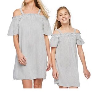 Peyton & Parker cold shoulder dress